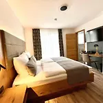 Hotel Gastwirtschaft & Doll *