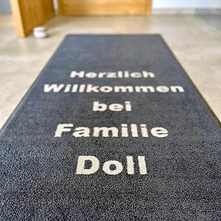 Gastwirtschaft&hotel Doll